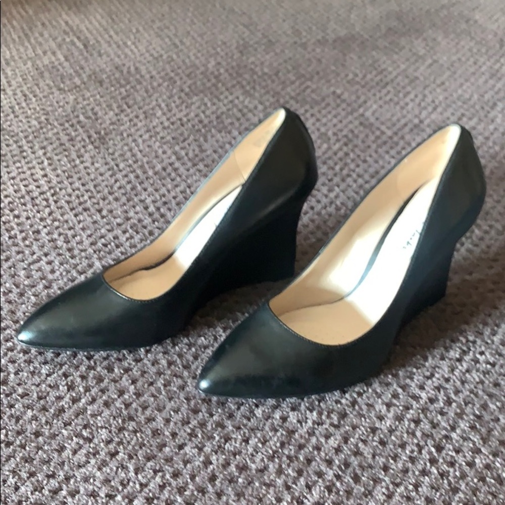 NWT Clarks Black Leather Wedges Size 9